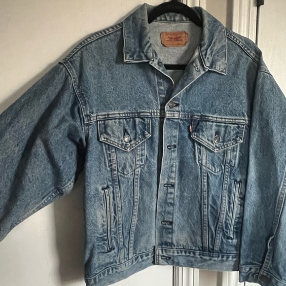 Denim Jacket with Button Closure - Picture 4 of 8